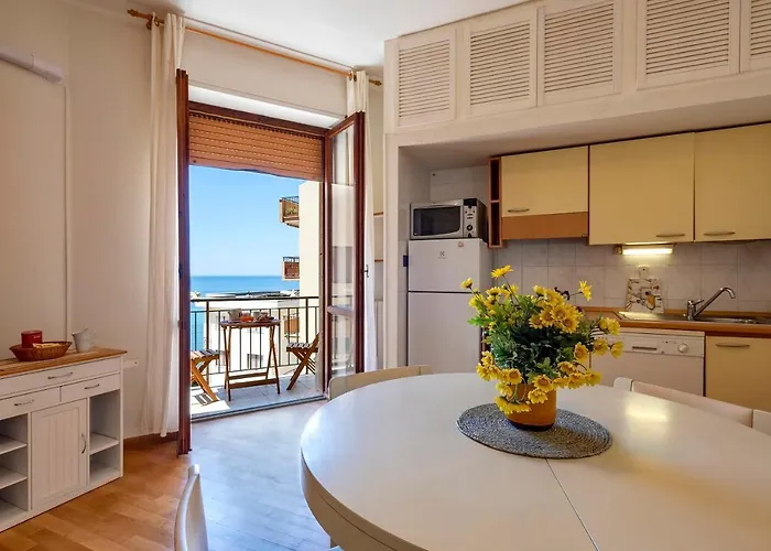 La Casa E Il Mare ألغيرو